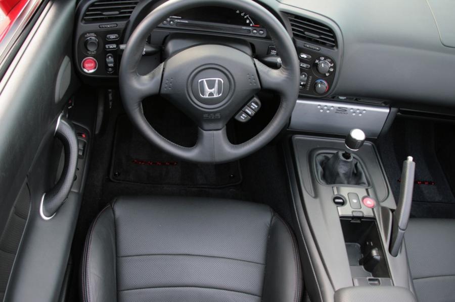  Honda S2000 2009 года  (фото 19 из 37)